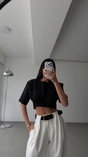 Топ Lily Black